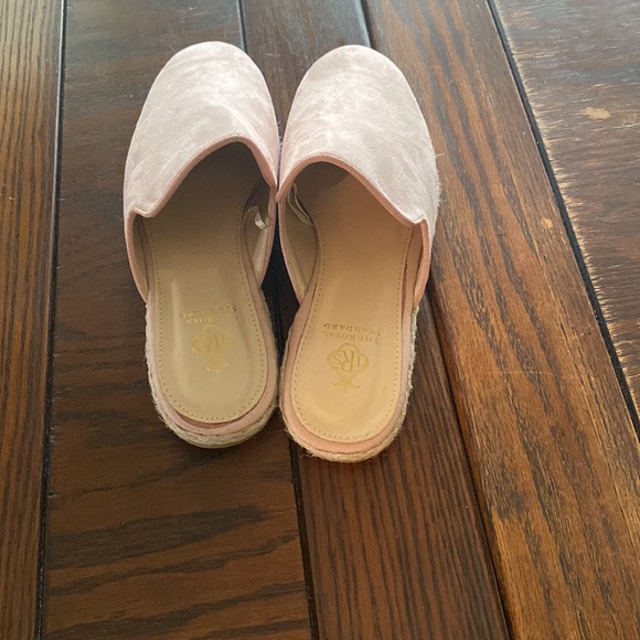 Royal Standard comfortable slip on shoes. - Picture 3 of 4